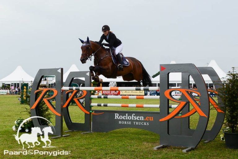 Goede start voor Amber Fijen tijdens het NK Young Riders
