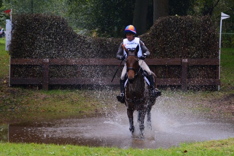 Military Boekelo: Heffernan nipt boven Naber-Lozeman in NK strijd