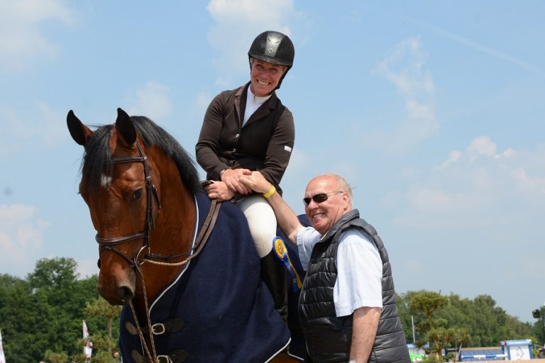 Angelique Hoorn wint Stal Teus van den Brink Prijs
