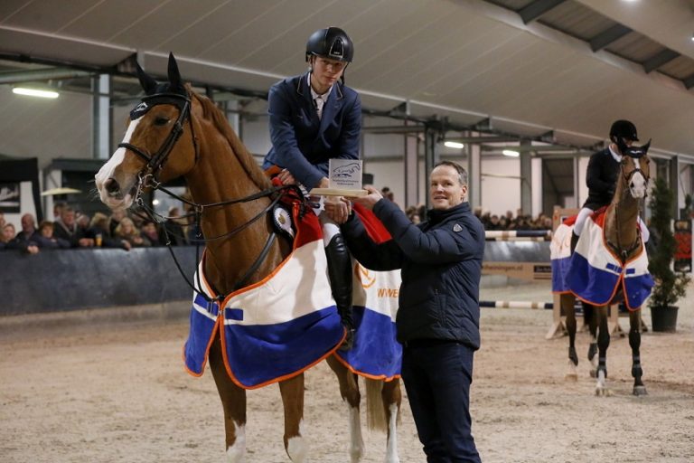 Dennis van den Brink wint Grote Prijs Lichtenvoorde