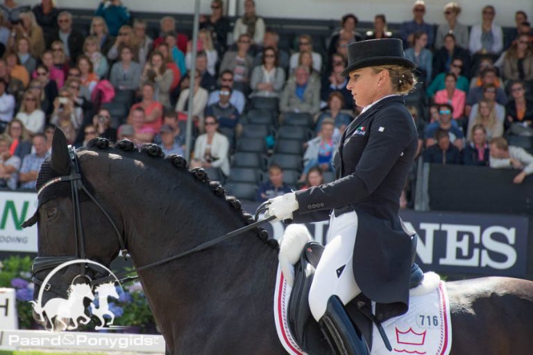 Sezuan wint wereldkampioenschap 7-jarigen met overmacht