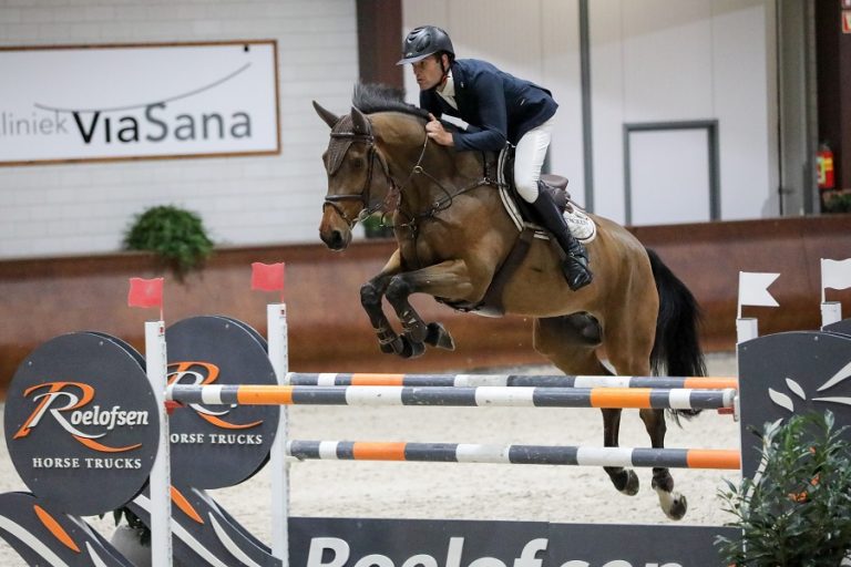 Emile Tacken zonder poespas naar gedeelde zege