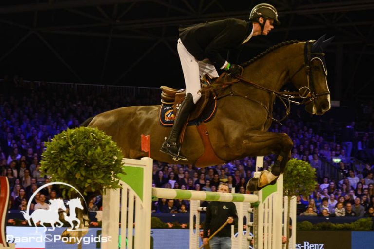 Kersverse Nederlands Kampioen Frank Schuttert wint GP Eindhoven