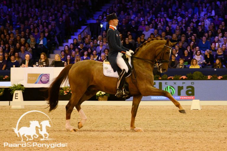 WB finale Gotenburg: Hans Peter Minderhoud pakt winst in GP
