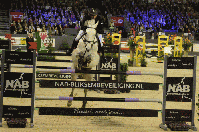 /images/Jur Vrieling Indoor brabant 2015.gif