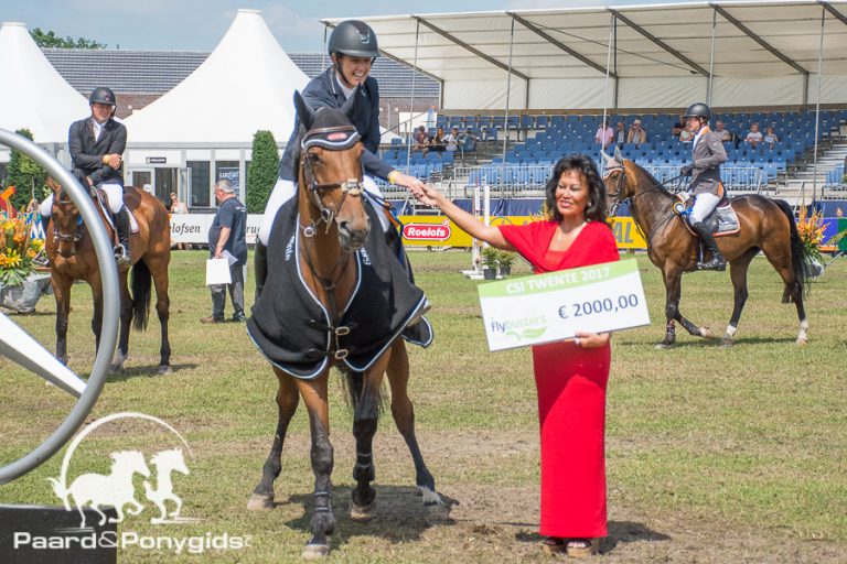 Laura Renwick de snelste in het Jachtspringen op CSI Twente