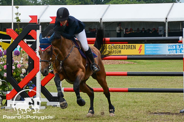 Superieure rit leidt tot zege Lisa Nooren in GP Donaueschingen
