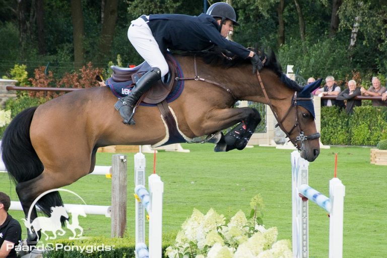 Vijfde plaats voor Maikel van der Vleuten en Salomon in La Baule