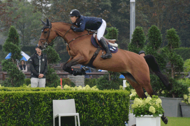 Maikel van der Vleuten zesde in eerste WB wedstrijd in Oslo