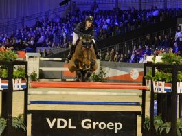 /nieuws/nieuws_img/Maikel van der Vleuten_VDL Groep Verdi_Indoor Brabant 2015.jpg