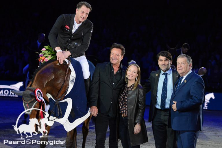 Marc Houtzager wint Grote Prijs van Amsterdam