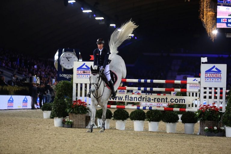 Michael Whitaker als enige ‘Flawless’ over 2 meter in Six Bars
