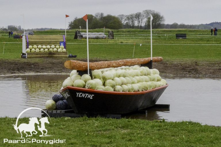 Herero ingeslapen na beenbreuk crosscountry