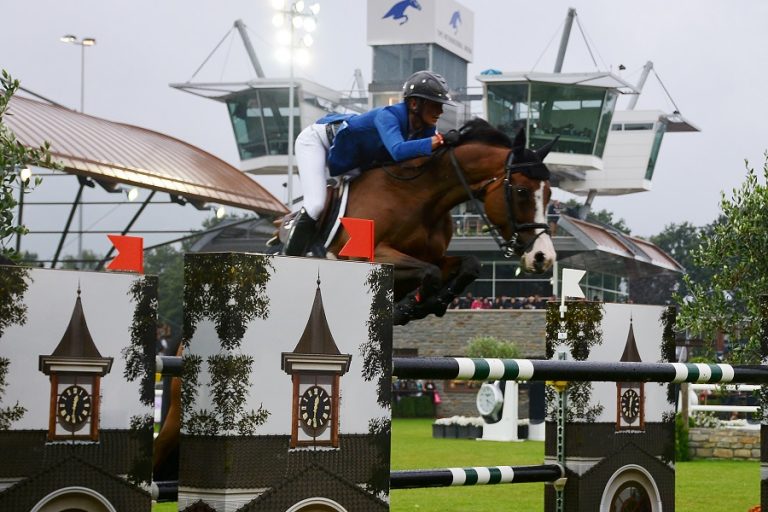 Bordeaux: Penelope Leprevost wint Grote Prijs, Smolders vierde