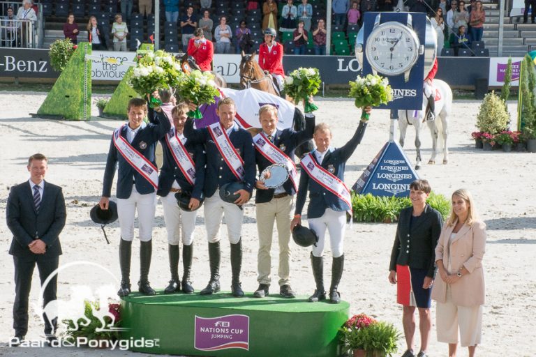 Zweedse springruiters triomferen in landenwedstrijd Rotterdam