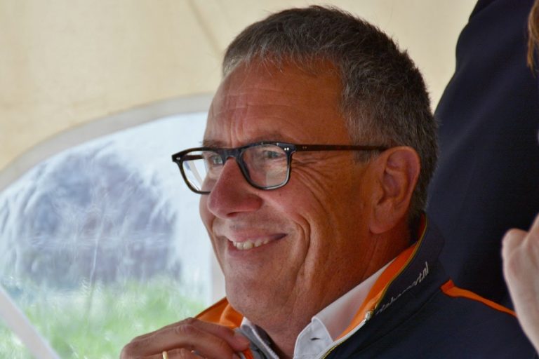 Bondscoach Wim Ernes ontslagen uit ziekenhuis