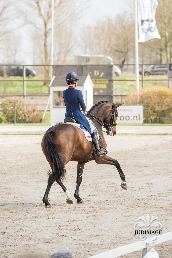 /images/Charlotte Dujardin.jpg