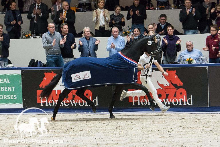 Le Formidable gekroond tot kampioen in Den Bosch