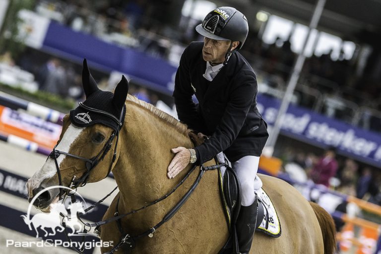Marcus Ehning wint Grote Prijs van Aken voor thuispubliek