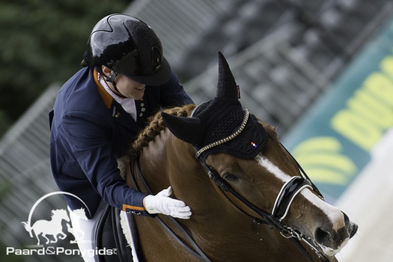 Tryon: Goud voor Sanne Voets, brons voor Nicole den Dulk