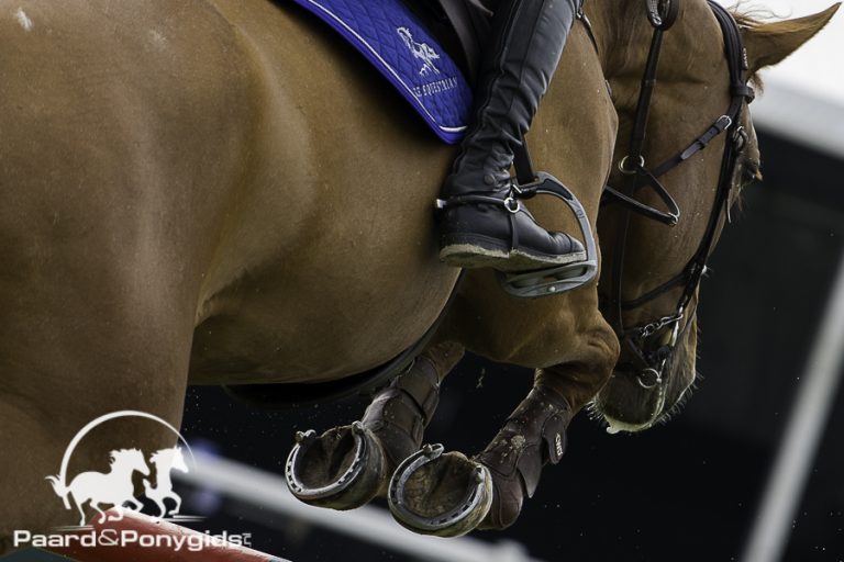 Kevin Jochems wint Grote Prijs van Hickstead met Captain Cooper