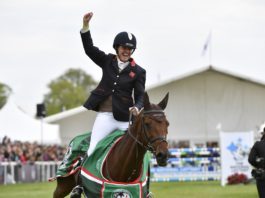 Piggy French wint de Mitsubishi Motors Badminton Horse Trials met Vanir Kamira