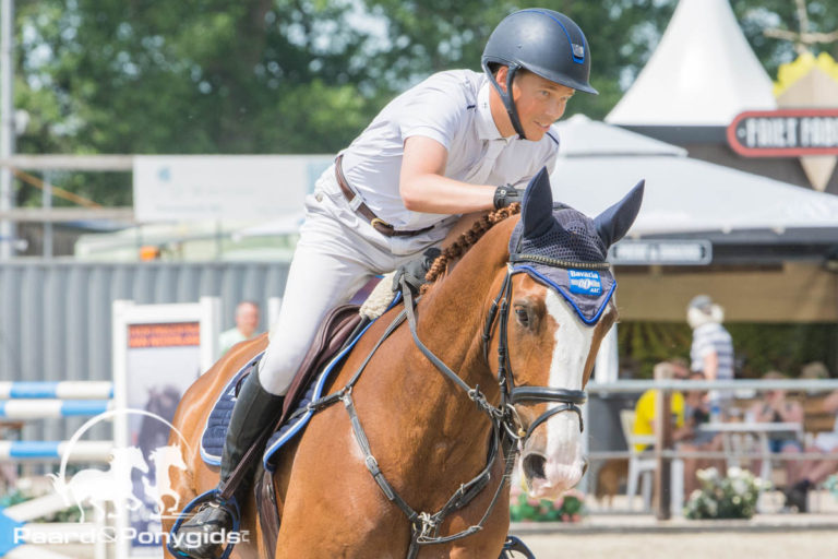 Tim Lips wint tweester met Herby