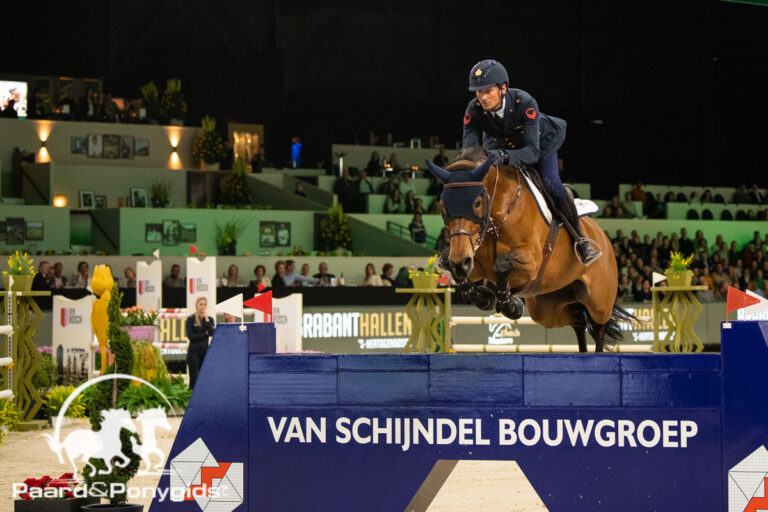 Lorenzo Luca spectaculair eerste in Derby