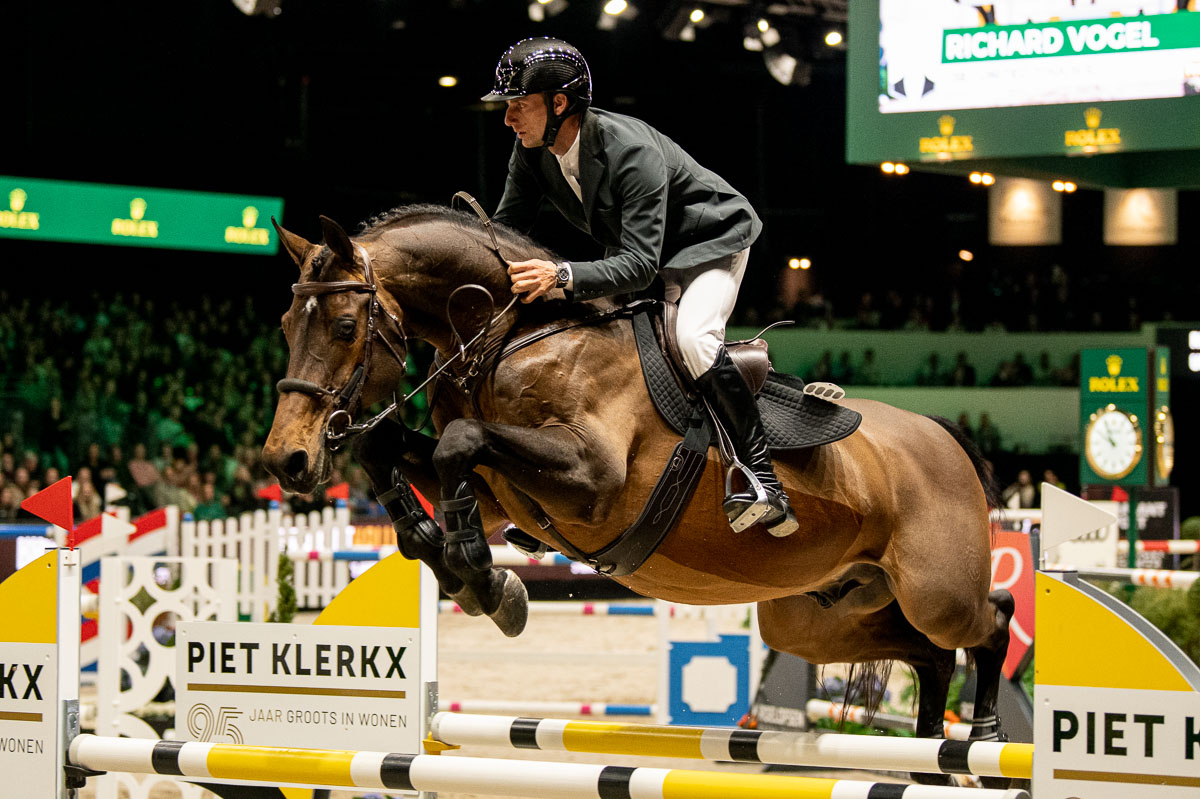 Richard Vogel met United Touch S ©Paard & Ponygids Richard Vogel met United Touch S ©Paard & Ponygids